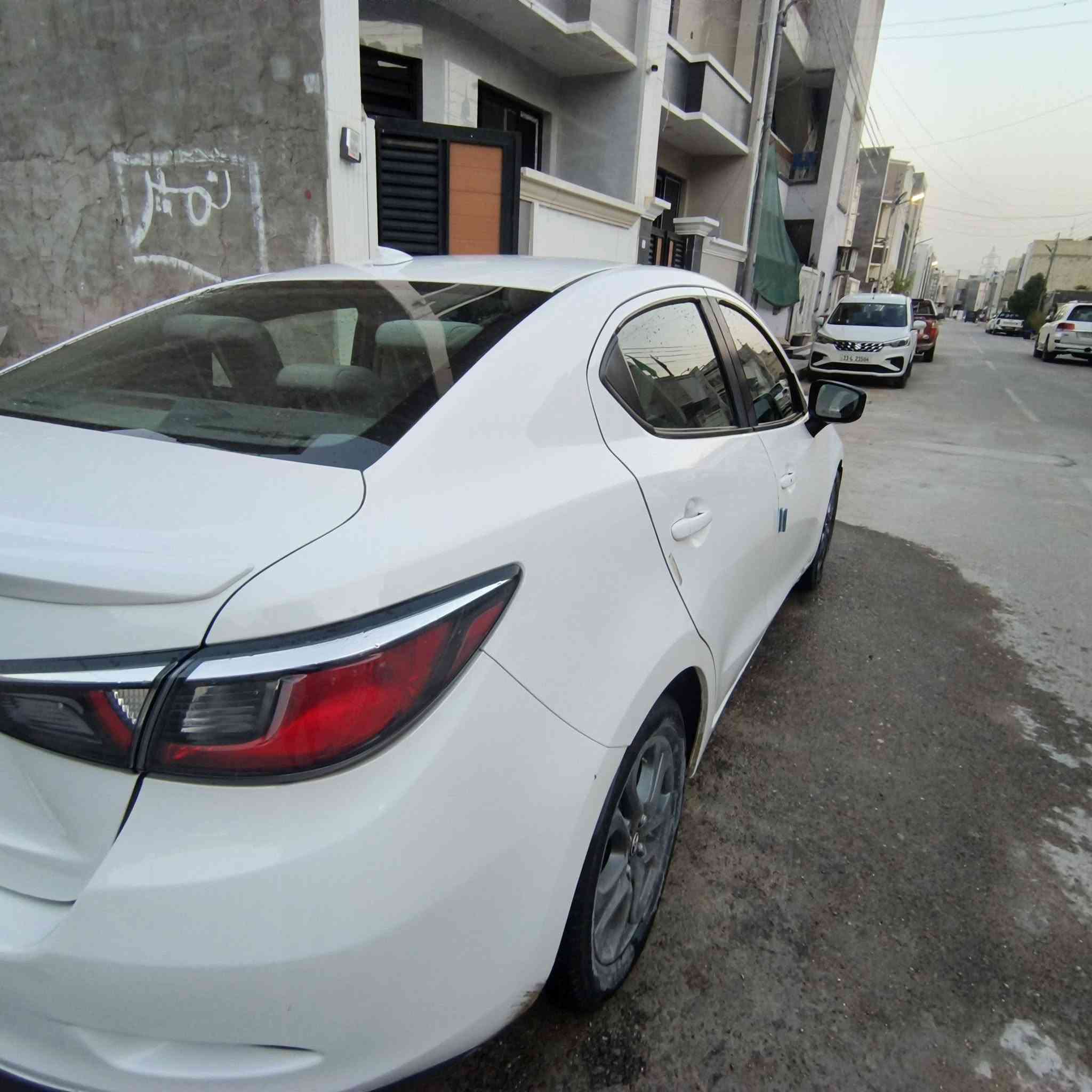 تيوتا يارس ia 2019
السعر 85 وبيها محال بسيط
وارد امريكي
بصمه 
تحكم استيرن
مثبت سرعه
شاشه 
كامره خلفيه
رادار امامي
اشاير بالمري
 كير نظام عادي واوتمكاتيك 
عادي 6 نمر
نظام سبورت
بيها نواقص رواجز وكمبريسر بي ضعف وصدرها نص عمر للاستفسار ***********
