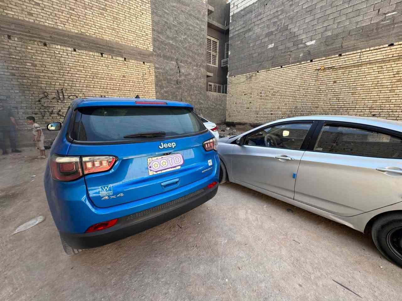 جيب كومباس

المواصفات 
موديل 2018
تو ويل
بدون ايرباك
حادث بسيط 
وتبديل
صور الحادث موجوده
شاشه لمس كبيره
هاند بريك كهربائي
اطفاء الكتروني
للاتصال:+964 772 192 8043
