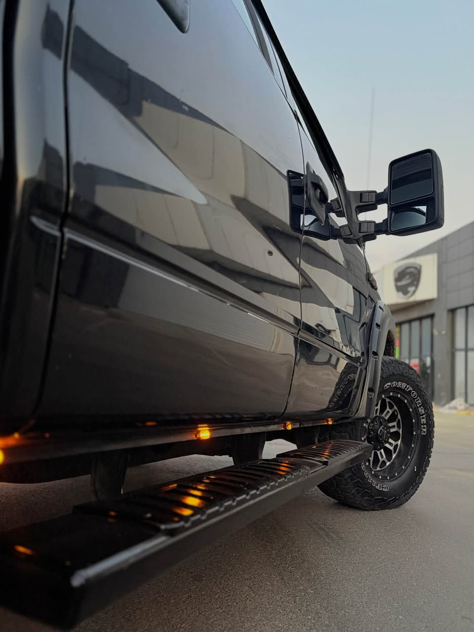 فۆرد (F-150) 
مۆدیل (2013)
بێ بۆیاخ سفری شەریکەی نیڤا
سوکان ڤۆلیۆم حەساس کامێرا شاشەی ئاپاد دەبڵ ئەکسل بێ مەسەرەف بێ وێنەیە
سیستمی سەیارەکە (غاز و بەنزینە )
سیستمی سەوتی صالۆنسای بۆ داندراوە 
کامل شکڵی گۆراوە بە راپتەر
(168$)
بۆ پەیوەندی کردن
کوردی (***********)
عربی (***********) السليمانية, العراق
