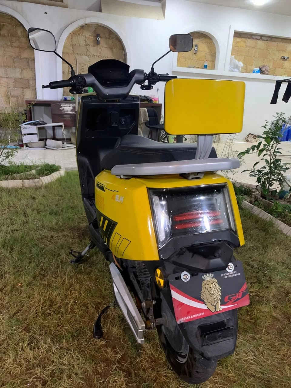 دراجه شحن ماتركس مدرعه عطلها باتريات السعر ٥٠٠الف وبيها مجال المكان بغداد الرقم ***********
