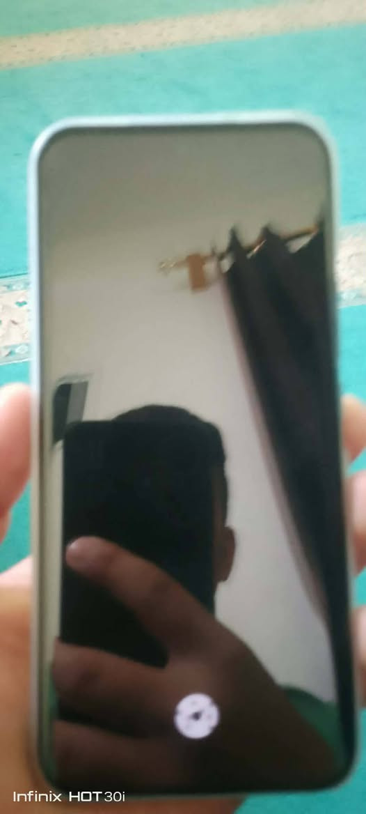 السلام عليكم ورحمة الله شباب البيع تكنو بوڤو سلم فايف چي مستعمل قليل كامل ملحقات السعر 300وبي مجال رقم الاتصال ***********واتساب ***********مكاني بغداد اللطيفيه على السريع الدولي يرهم مراوس ايفون 11برو ماكس او عادي
