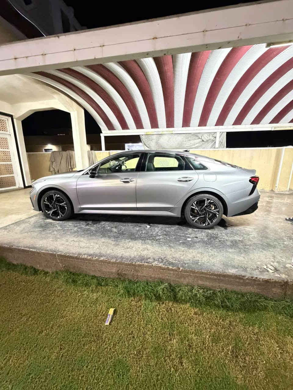 البيع K5 

موديل 2025

قوت المحرك 2500

ماشيه M12000

سياره فول موصفات 
فتحت سقف ساره 
كشن كهربائي تدفه كشنات 
علمن سياره مو فور ويل
تواصل *********** 
متواجد واتساب
