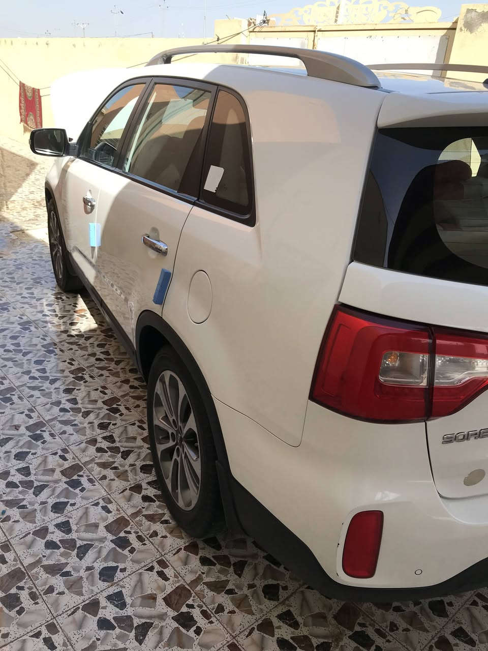 السلام عليكم سياره سورنتو خليجي مديل ٢٠١٤ سياره فول واحد عله واحد مكفولة كفاله عامه محرك تبريد حداديه كله كفاله ماشيه ١٣١ أصل السعر ١٨٧ وبيهه مجال رقم كربلاء إنكليزي اتصال *********** محرك ٦ استندر
