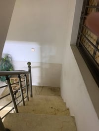 بيت للبيع 50 متر واجهه 4.5 نزال 10.5 + الطابق الاول يحتوي على استقبال ...