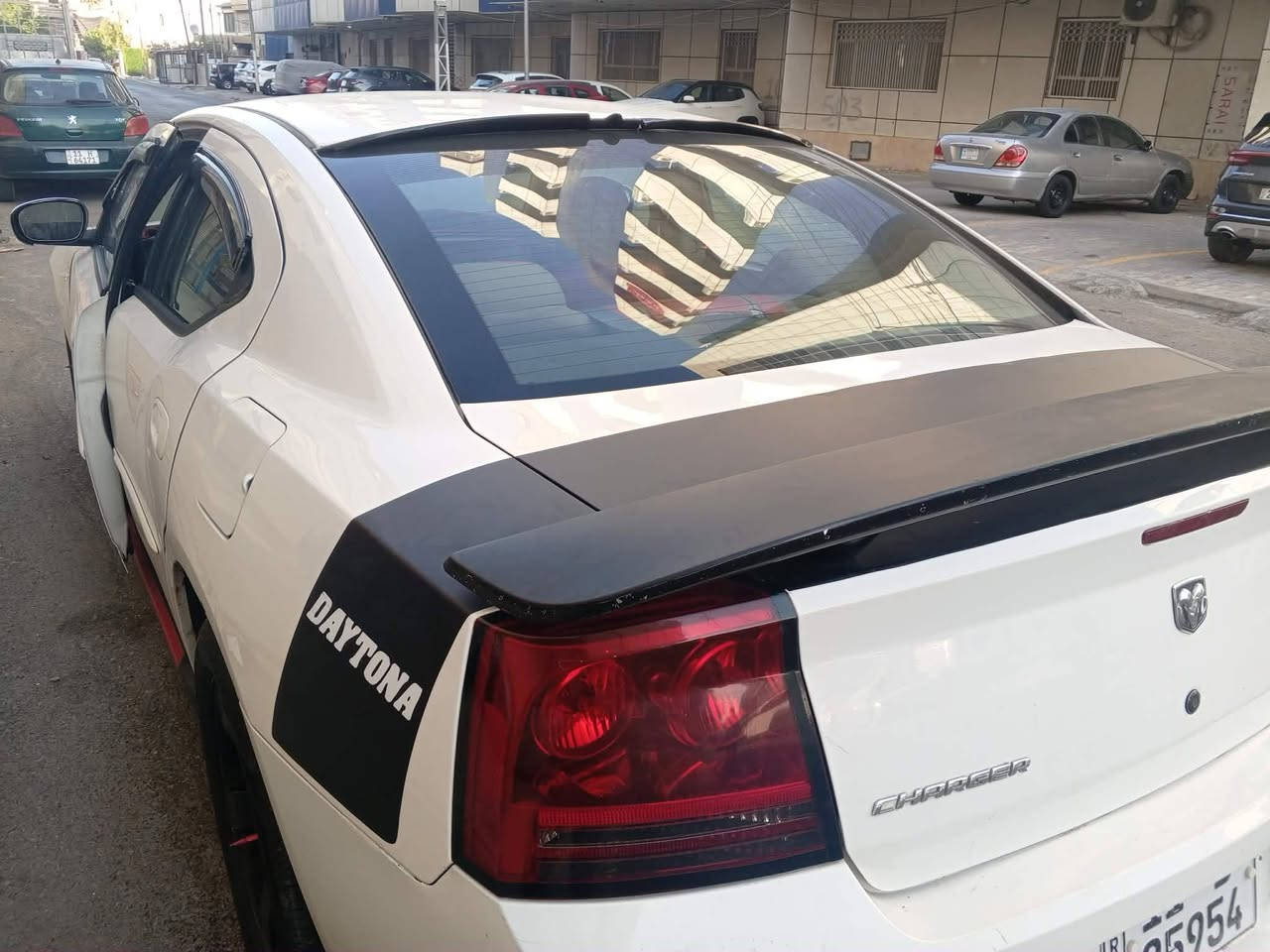 جارجر 2007 بغداد الرقم الجديد بيع او مراوس السعر 110$ وبيها مجال بغداد مدينة الصدر او الكراده رقم الهاتف  ***********

