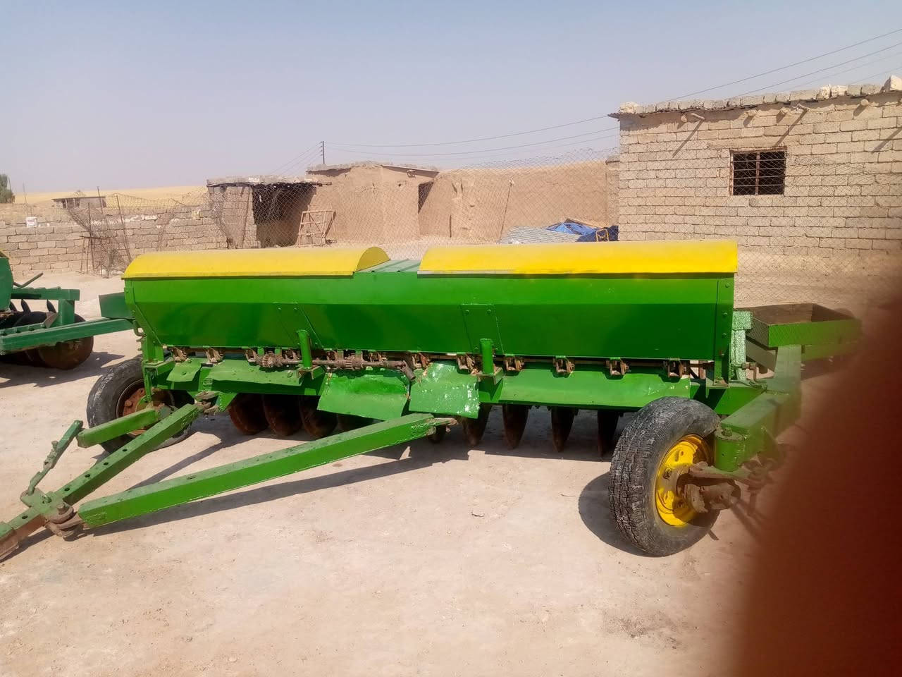 دسك ١٢ فصال فرمان للبيع دسك جديد صاج اجنبي ابو الحصان حجم الصوج ٢٨ السعر ثلاثه ملايين ٦٥٠ ألف الموصل ناحية الشورى ***********
