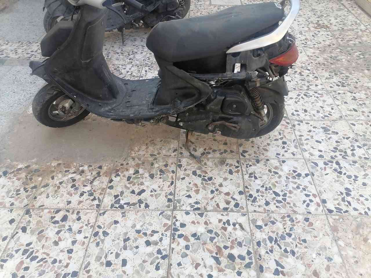 دراجة فراشه للبيع 
مكانك دراجة بل النجف  
وهذ رقمي  ***********
