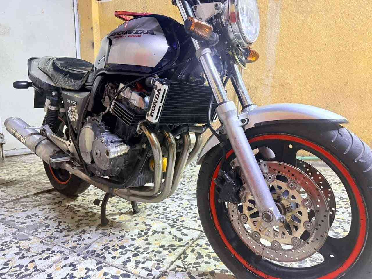 سلام عليكم
دراجه سي بي 4 400 جيل اول ١٦ ولف دراجه خير من الله شلعه معدل فول كير مكينه خير من الله دراجه مابيه نقص كله بلاديه نكره سلف بكل وقت تخم تاير جديد أوراقه كامله سعره (14)$اونص_بيه مجال بسيط حك الجيه الشراي يتصل مكاني بغداد *********** مامتواجد ع الفيس
