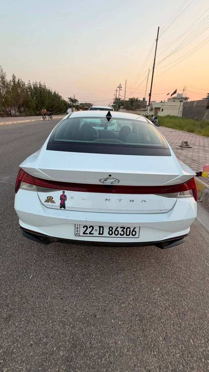 سلام عليكم 
النترا 2021 وارد امريكي  
مواصفات فول للاخير
حادثها بامريكا رشه صبغ جاملغ خلفي وهنا بالعراق جاملغ امامي +ربع من البنيد بدون دواخل
رقم شمالي اربيل
سعرها 80 ورقة مجال بسيط جداً متوفر واتساب 
مكان السياره كربلاء طويريج ***********
