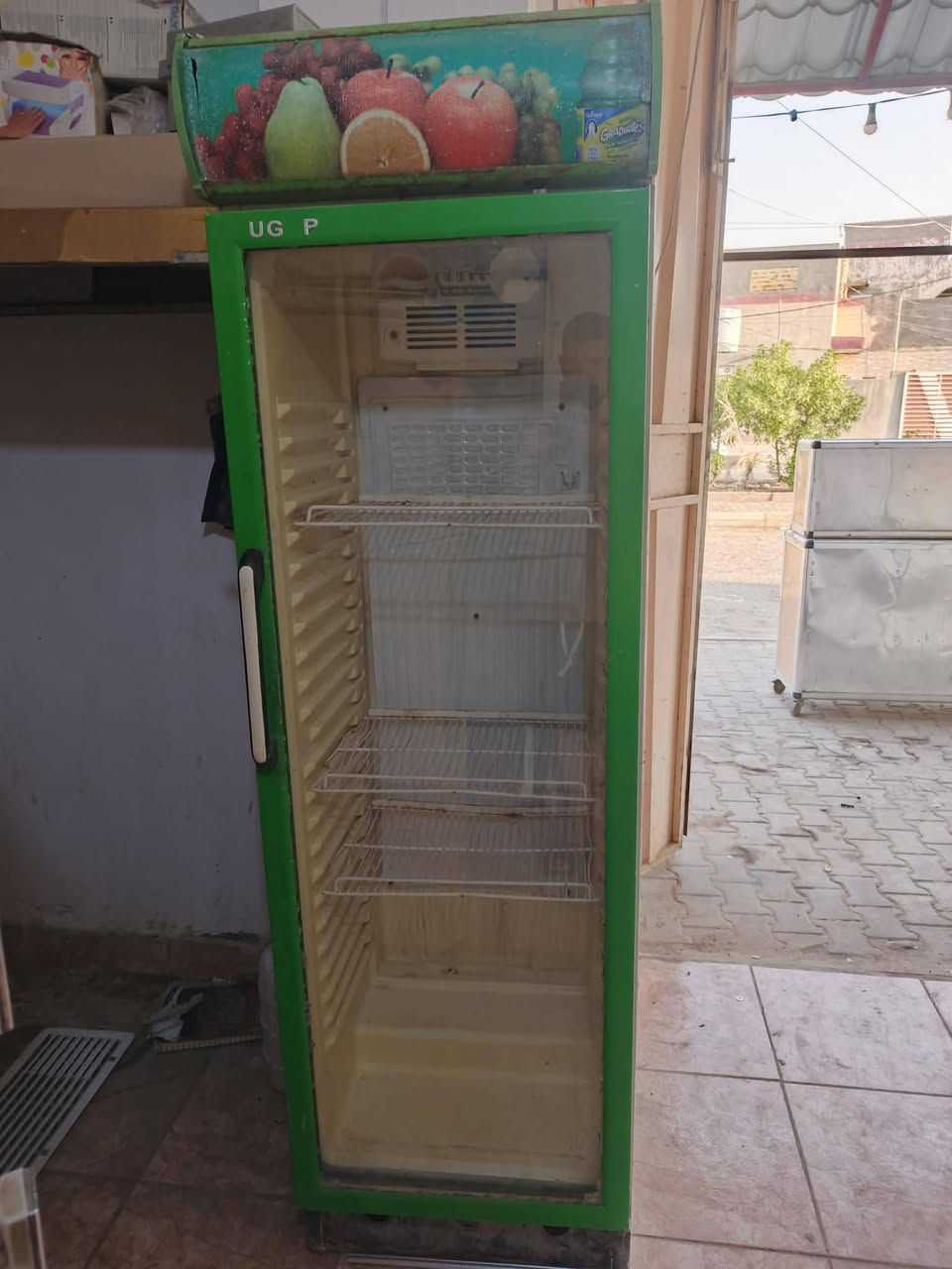برادات عدد 2 مكانهن ديوانيه حي العصري شغلات ع فحص سعر الواحد ب250 بي مجال واتساب ***********
