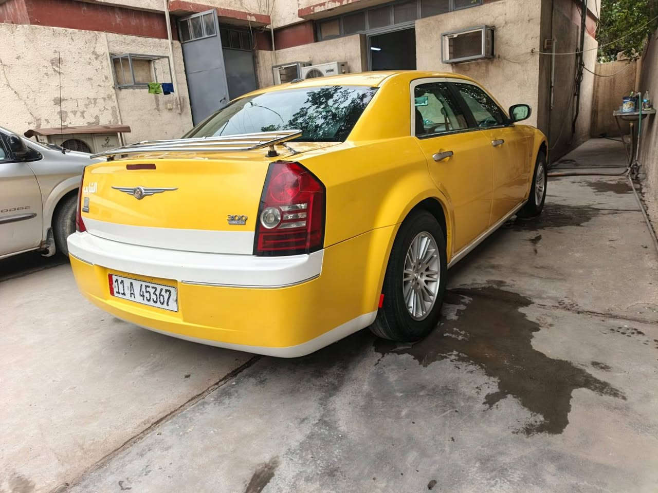 سلام عليكم اوباما ٢٠١٠ خط عماره بغداد أصل ١٠ بغداد بسمي تحويل مباشر أصل سياره أبيض سياره جاهزه للخير دواخل جديده منضومه غاز سيبايه تفصال عربانه جديده صدر امامي جديد زوج تاير أمامي توني شاده  محرك ٣٥٠٠ أصل محرك كير أكسل بل ضمان سياره جاهزهه وخير من الله منضومه زنون كامل حته بلوجكتر زنون سعر ١٢٠ قفل مكاني بغداد ***********
