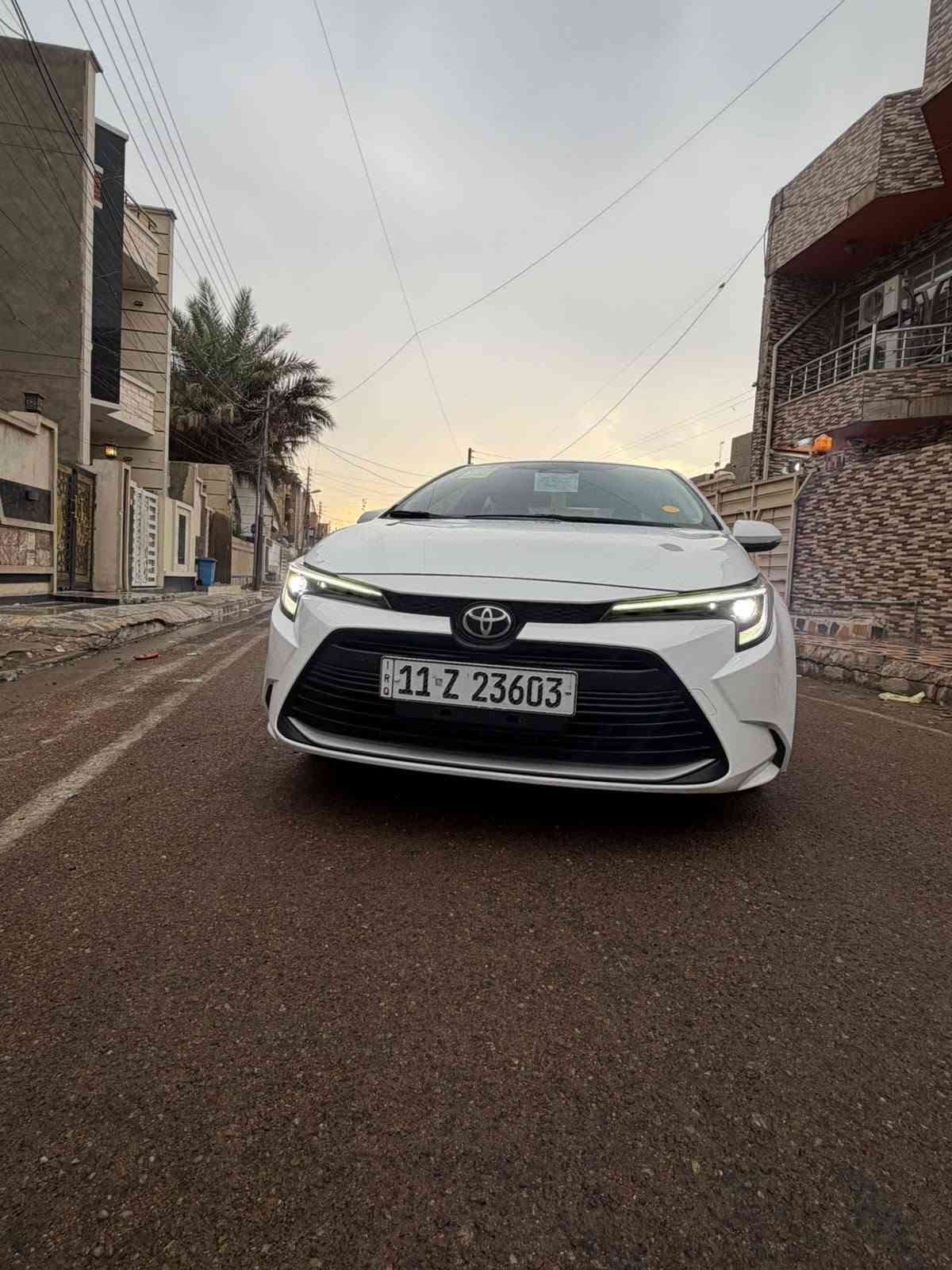 السلام عليكم
كورلا مديل 2025 

شكل امريكي فول مواصفات 

فتحه سقف بصمه
 شاشه كامره
 حساسات رادار توقف
 ذاتي ثلاث انضمه قياده
 بيها هواي مواصفات
 بعد مكفوله كفاله عامه من الصبغ والبارد والتبديل 
عدا شخط بل باب الوره سايق الباقي مكفول باسمي هزه وسنويه ورقم جديد السياره ع وضع الشركه ماشيه 25 الف 
السعر 154

مكاني بغداد البياع للاستفسار ***********

