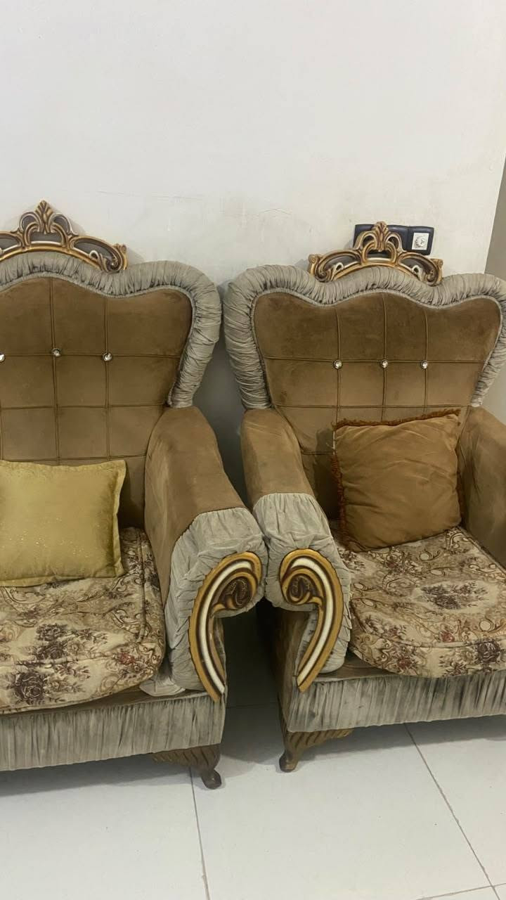 نص تخم للبيع السعر ١٠٠ مكاني زعفرانية الاستفسار على الرقم ***********
