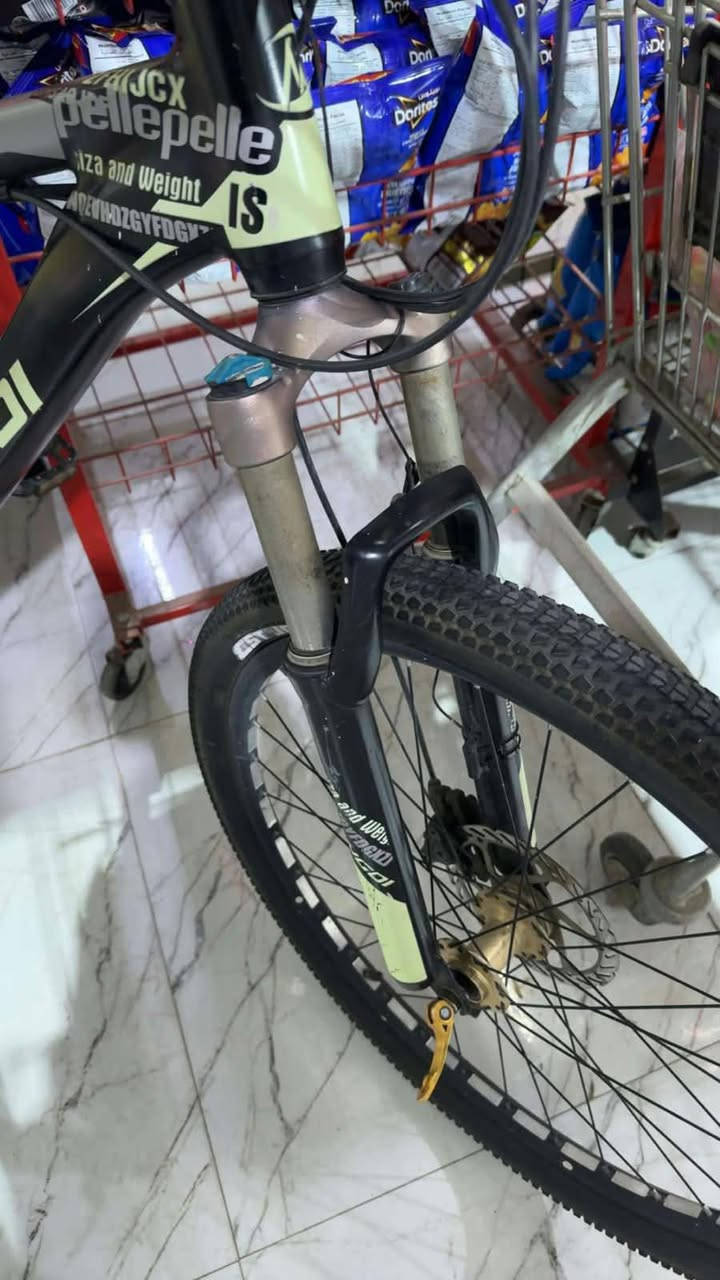 السلام عليكم ورحمه الله وبركاته بايسكل للبيع السعر 220وبي مجال للعنوان موصل أتصل على الرقم التالي ***********
