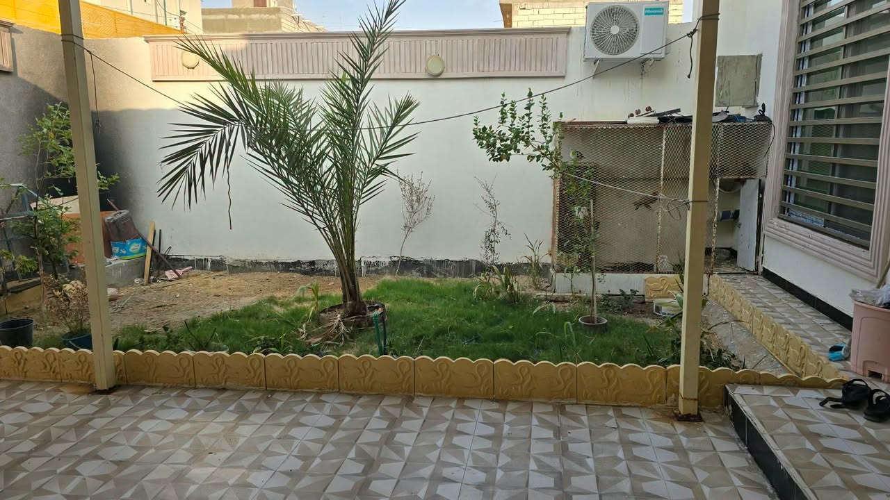 دارسكن طابو مالك صرف زراعي عراقي وكاله مكاتبه ونسخه من الطابو المساحة 200م العنوان بصره أبي الخصيب كوت افريح منطقه طريق الصحراء يتكون بيت من غرفتين ودواني كراج حديقه صحيات خارج وداخل شغله درجه اولى بيبان وشبابيج كله تفصال بيت فارق اتكاتب وستالم مفتاح 🔑 سعر بيت 🏠 120مليون وبيه مجال الشراي الاستفسار اتصل ***********

