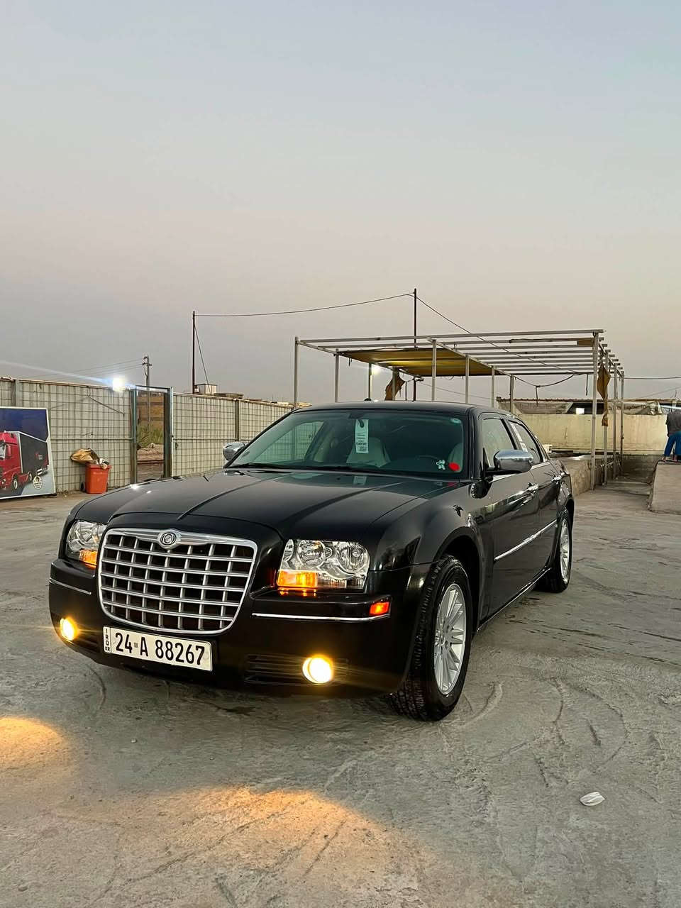 اوبامه
موديل 10 اصل 3500 اربع جوكات
رقم دهوك جديد بسمي ماشيه 200 
مكان سياره ديوانيه 
***********
