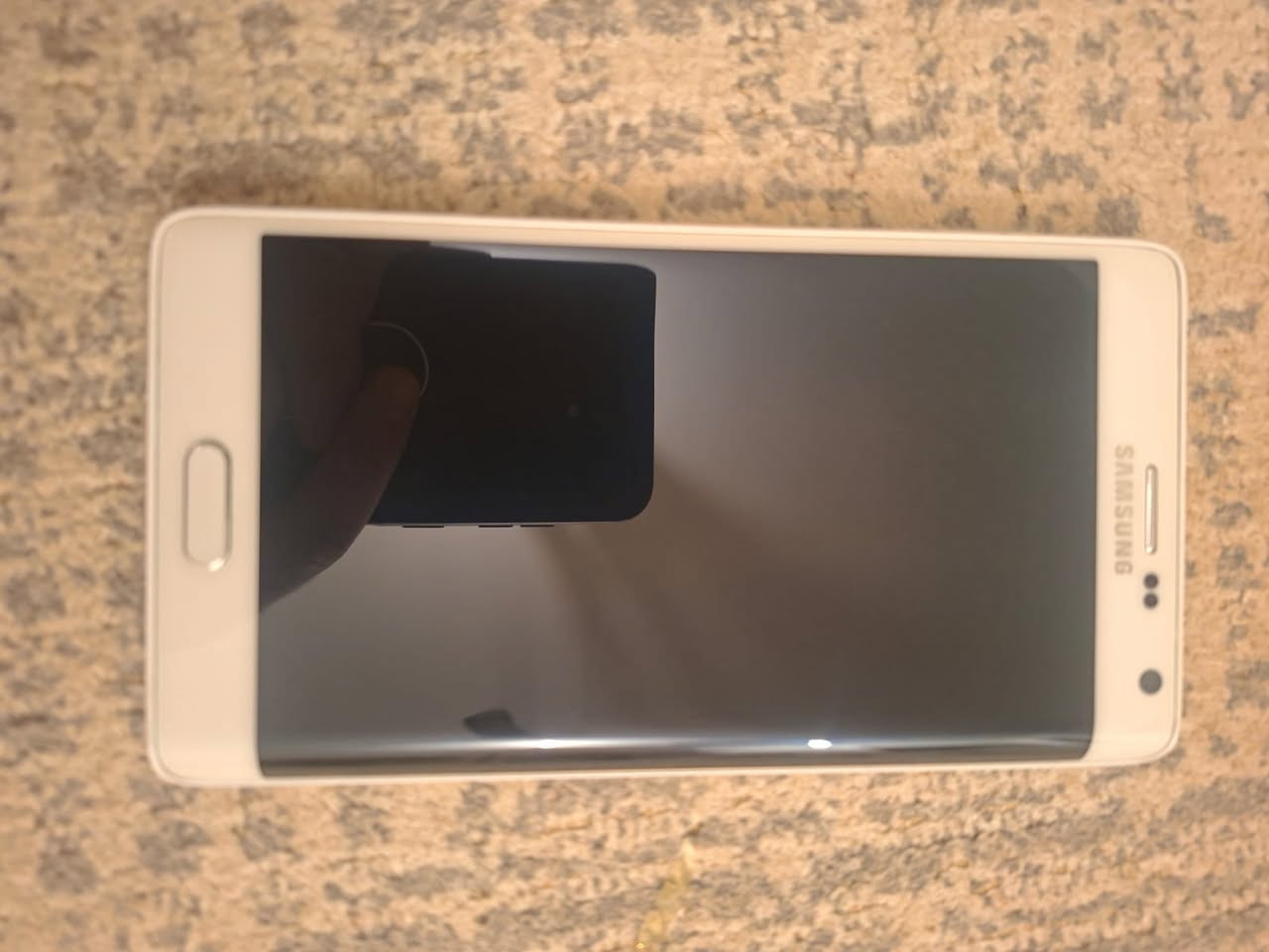 سلام عليكم

Galaxy Note Edge

نظيف ما بيه اي عيب ولا مفتوح

سعر قيم وانطي سعر

للاستفسار ***********

