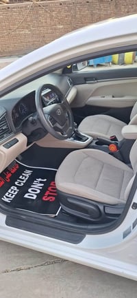 للبيع النترا ٢٠١٨ اسبورت محرك ٢٠٠٠ فتحه سقف تحكم استيرن ماشيه 50,000 ك...