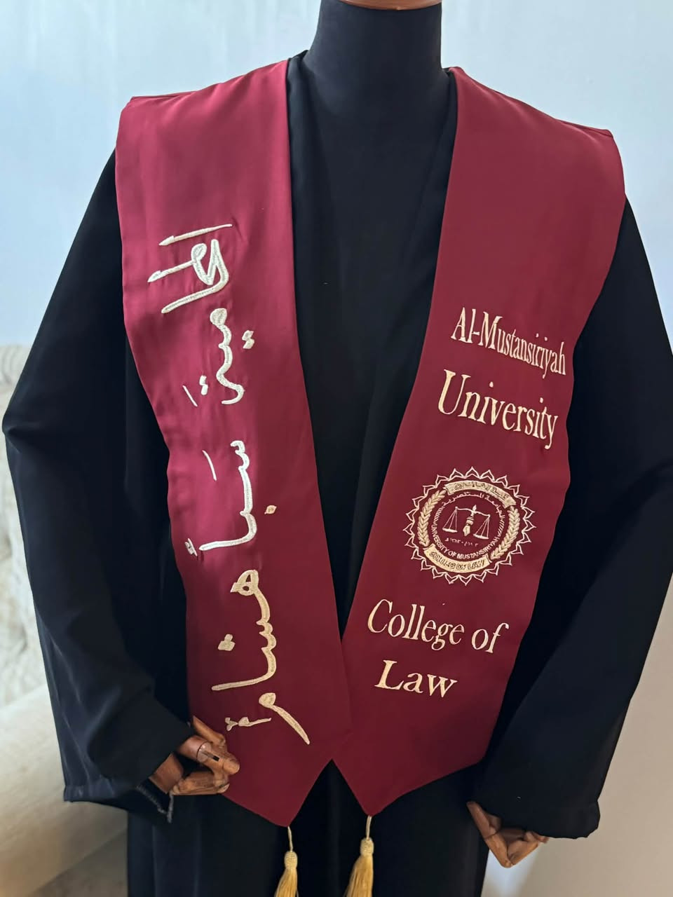 اعمالنا زي تخرج 🎓 حسب الطلب 
قماش كوبرا سواد فاحم 
الالوان قماش باربي 🌸 متوفر جميع الالوان 

الاسعار اقتصادية 🌸🌸
متوفر تجهيز دفعات كامله 🌸 بعروض خاصه للطلاب 

توصيل جميع المحافظات متوفر 🌸🫰
