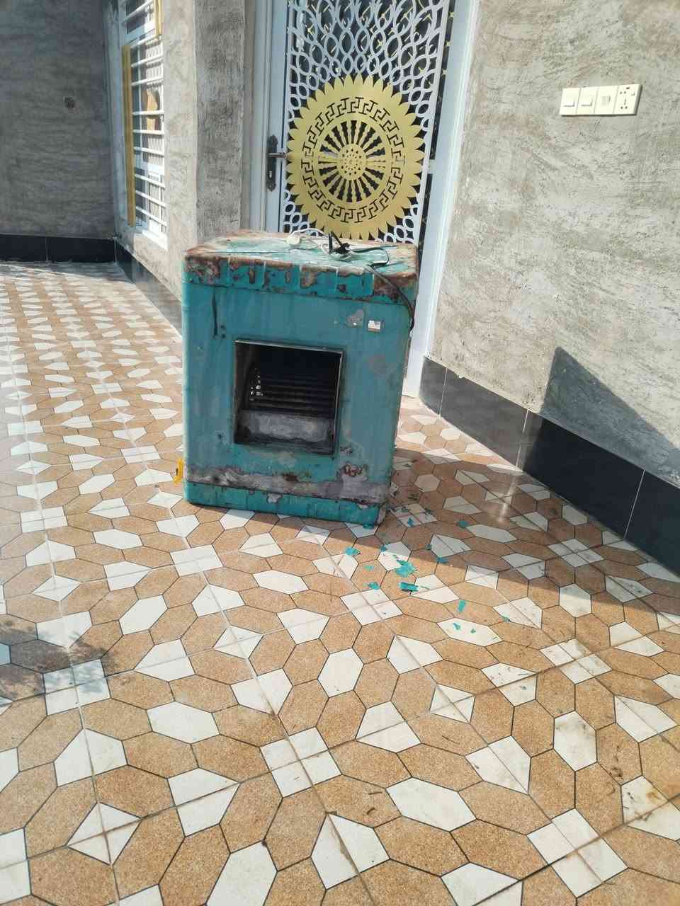 مبرده للبيع سعر 45 شغاله ماطور جديد وليف بيهه وواتربم بيهه بس شغل
***********

