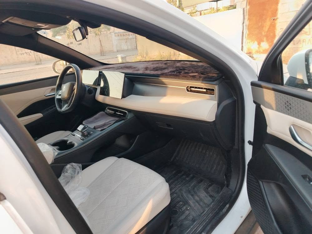 🚘🔥 BYD QIN PLUS DM-i 2025 بۆ فرۆشتن 🔥🚘

✨ مۆدێل: 2025
🛣️ کارکردن: 16,000 KM
🎨 ڕەنگ: سپی
✨ بێ صبغ تەنها یەک قۆپی بچوک پی دی ئارە   ڕەسمەکەی هەیە
⚡️⛽ DM-i Hybrid — کارەبایی + بنزین
🔋 Plug-in Hybrid
✅ زۆر پاک و خاوێن

💰 نرخ: $13,500

📍 هەولێر
📞 ***********

🤝 تکایە گەر موشتەری نیت پەیوەندی مەکە. أربيل, العراق

