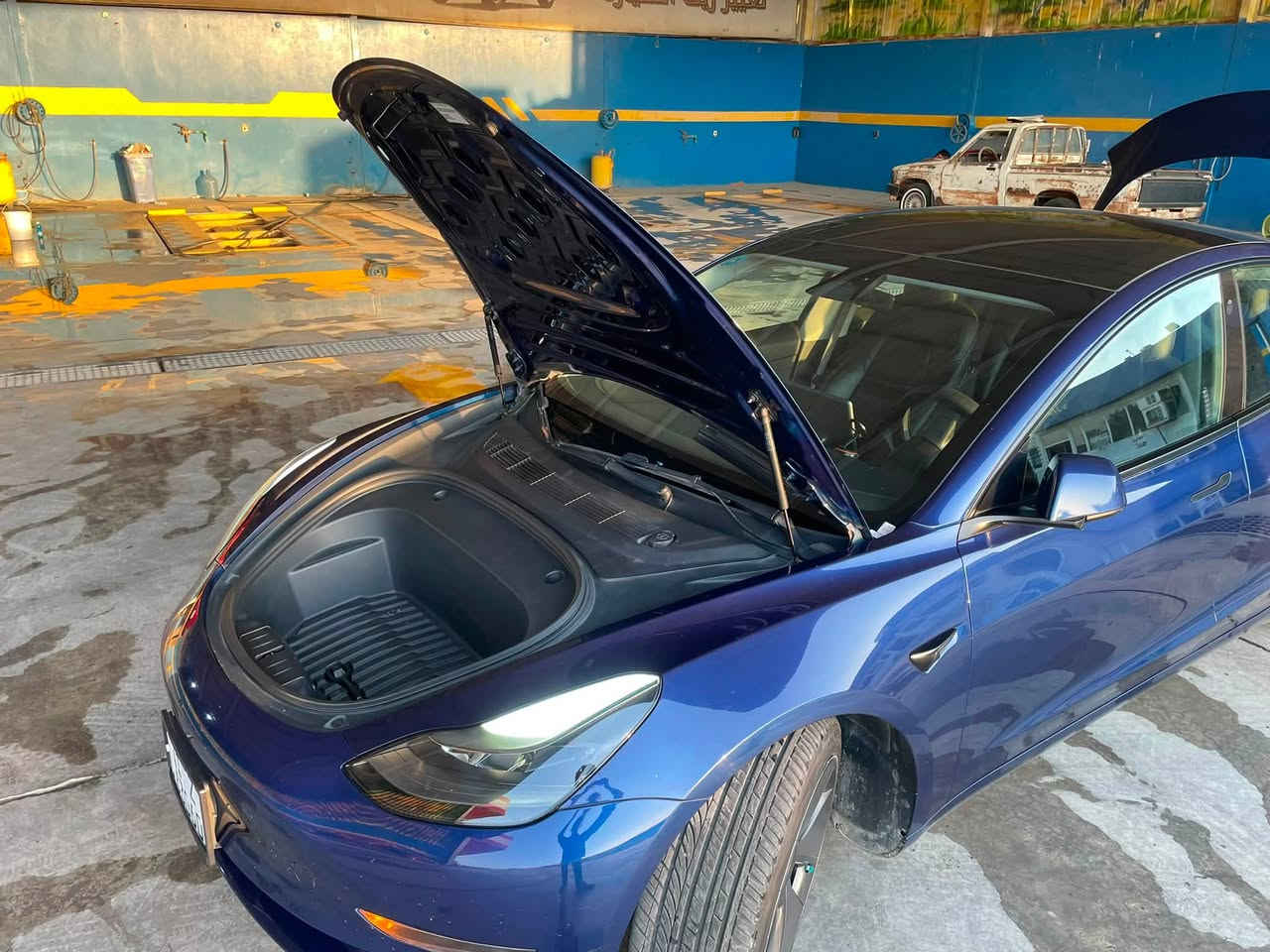 سعر مغرى جدا
تسلا موديل ٣  

اون لاين ٢٠٢٣ 

فول موصفات للاخير

حادث خفيف 

 بدون تعديل  سيارة كلش جديد بطارية %١٠٠ 

 سعر  153وبيها مجال 

مكان سيارة بغداد 

***********
