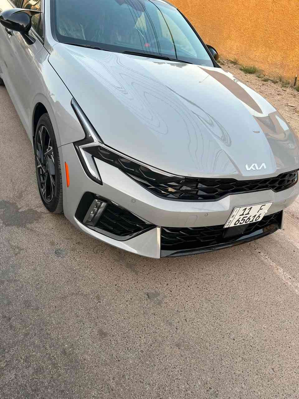 سلام عليكم
كي فايف k5 ( لون سمنتي بچم كبس ) جي تي لاين           محرك 2500 تنفس طبيعي سياره بوضع الشركه

السيارة موديل 2026  رقم بغداد شهداء انطيك وكاله عامه ام الباركود 

 وارد امريكي السياره ماشي 10ميل

   مواصفات Gt Line فول موصفات عد بنراما

حادثهاا جاملغ خلفي فقط وراجع نفسه

المواصفات:

1- بصمة ابواب وتشغيل عن بعد

2 داخل احمر

3-تحكم استيرن كامل 

4- كشنات كهرباء

5-كراسي جلدوختم شعار GTline

6-رادار امامي + خلفي (توقف خلفي ذاتي) 

7- شاشه كبيرة كار بلي( بلوتوث ، USB  AUX )

9- كشنات هيتر 

10- رادار امامي + خلفي

11- لد نهاري

‏12 -انظمه قيادك 6

13-ويل كب 18

14- شاشه عرض  بالدشبول

15- كروز سرعه ذكي  ( مثبت سرعه )

16-شاحن واير ليس 

17-سايد بريك بصمه 

‏18- GPS الخرائط

19-تبريد ثلج ❄️

ملاحضه شباب رحمه عله والديكم المايعرف قيمته وتكاليفه خل يتركنه كلمه طيبه واسف ع الاطاله

***********بغداد 

السعر 195
