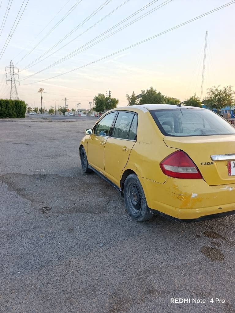 سلام عليكم
  نيسان تيدا كير عادي 
كير مكينه كفاله 
تبريد ثلج
حداديه نضيفه 
كهربائيات جاهزه
رقم قادسيه دولي
السياره بسمي العنوان النجف 
***********
*********** النجف, العراق

نص مكتوب في الصور:
- REDMI Note 14 Pro