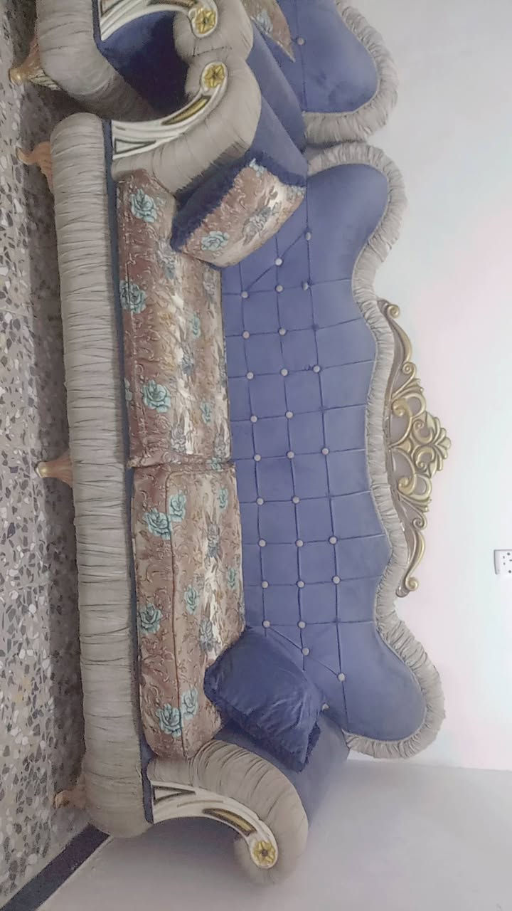 غراض للبيع مستعجل على بيعتهن اريد اشيل

نص مكتوب في الصور:
- ٢٠٢٦/٠٩/١٤ ٣٠:٣٧
- ٢٠:٢٧ ٢٠٢٦/٠٩/١٤
