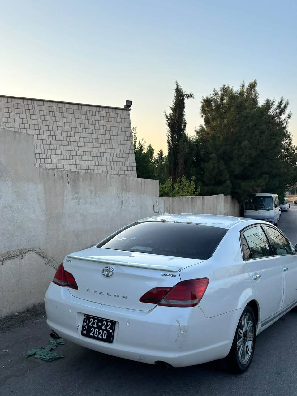 2007براوە 

سەیارەکە بەس ماشەڵای دەویت

فول مواسەفات

پێنج دەرگا بەسمە 

پەردە 

کوشن سارد و گەرم

سڵایت 

سەیارەکە کۆدی  بۆ کراوە، 

بارکودیشی پیوەیە

سەیارەکە ناو دەری پاکە، ناو زەرد جڵد 

گێڕوو مەکینە بەشەرت 

کارەبای گشتی بەشەرت

تەقە و ڕەقەی تێدا نیە بە شەرت 

شووێن سلێمانی ، 
نرخی ٥٦$

***********
