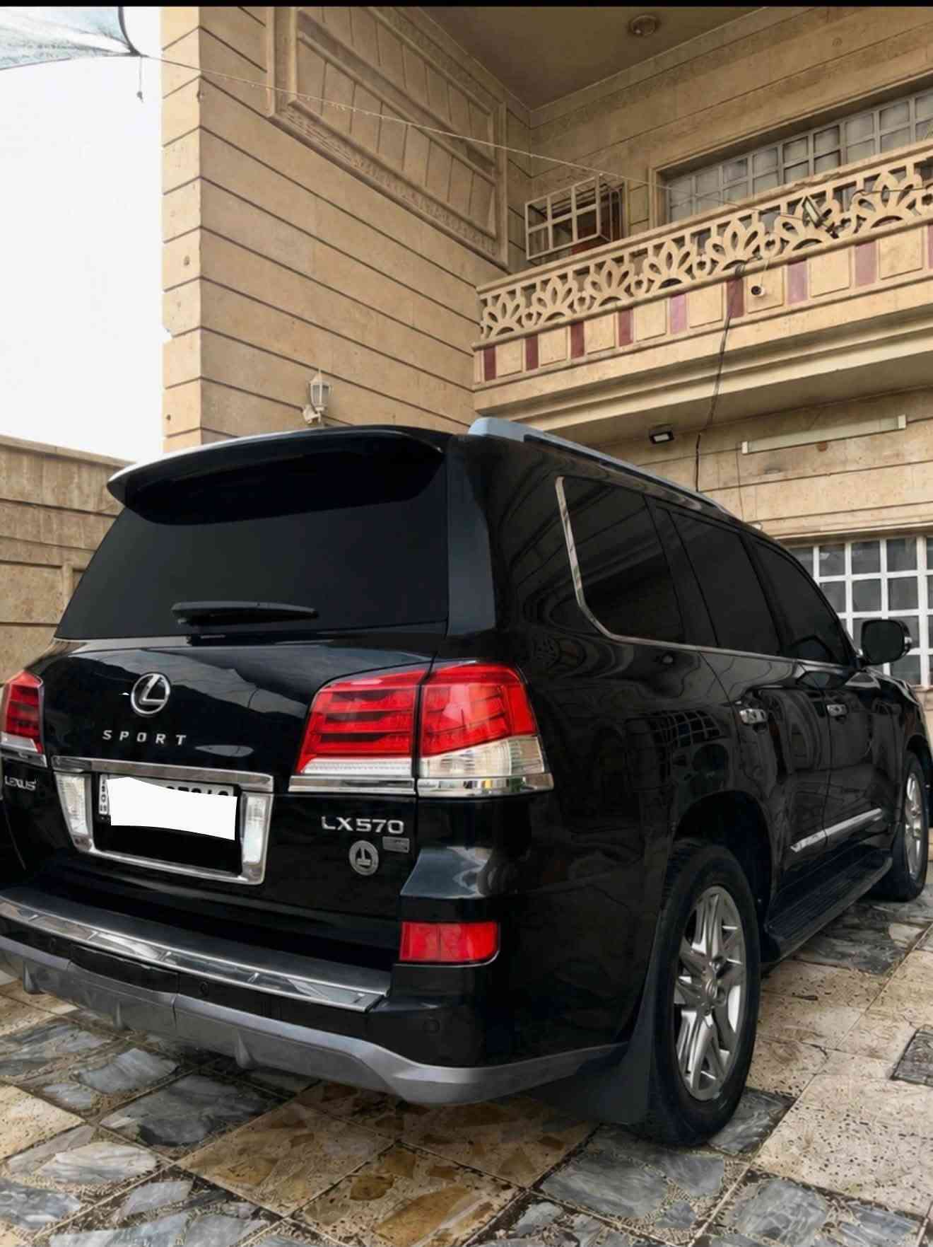 للبيع سياره لكزز ادوات
موديل ٢٠٠٩ محدثه ٢٠١٥
السياره مكفوله لاكص ولا ضربه 
كلها بلادي 
حجمها ٥٧٠ سبورت 
السياره فول مواصفات اعلى شي 
مواصفاتها 
الون اسود 
كشنات جلد 
كشنات كلهن كهرباء المامي والخلفي والخير 
كشن خزن ميموري 
تدفئه تبريد بلكشنات 
استيرن كهرباء +خزن ميموري 
لايت زنون عدسه يعمي بلادي 
جنطه كهرباء 
تحكم استيرن جهتين +كروز سرعه 
ثلاجه اماميه 
تبريد ثلج 
حساسات امامي خلفي 
كامرات ٣٦٠  بلادي امامي +خلفي +جانبي 
نضام ترحيب 
محرك ٥٧٠٠ 
السياره فور ويل 
جكات تصعد وتنزل بلاد كله شغال 
نضام الدفلك مال التغريز كله شغال 
الشاشه امامي وخلفيه 
السياره بعد بيها مواصفات هواي ما ذكرتهن وكلش جديده
عنوان السياره بغداد الكرخ
السعر ١٧٣ ورقه وبيها مجال بسيط للشراي 
للاتصال على الرقم ***********
