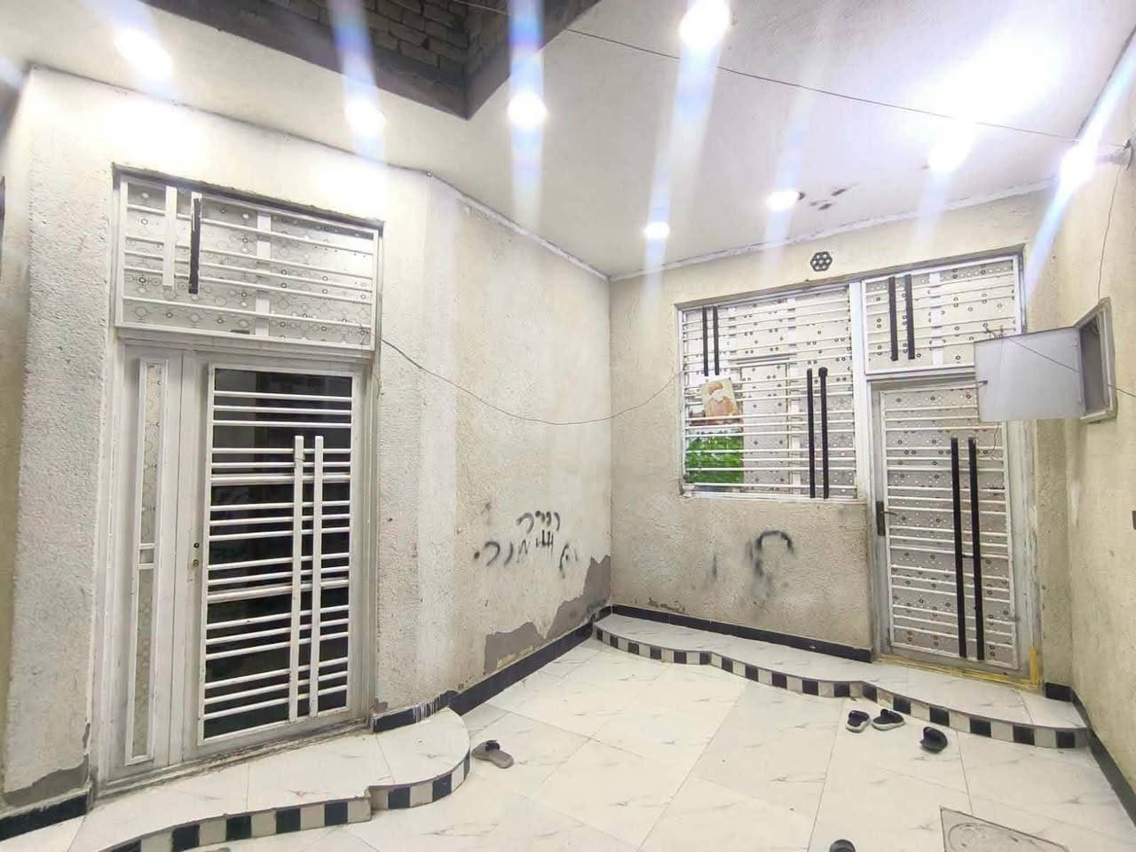 🏡 دار للبيع
📐 المساحة 200 متر

📍 العنوان حجي حسن الثانية قرب الشط

◾ طابق واحد

🧱 بناء حديث، كونكريت

🔹 الواجهة 10، النزال 20

🌳 زراعي، سند 25

🔸 خدمات كاملة

💰 السعر 97 مليون

📞 ***********
