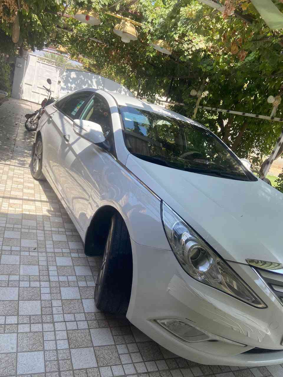 سوناتا 2013 خليجي مكوفوله كفاله عامه  بيه رصعتين بل جاملوق الخلفي اليمن فقط رقم بغداد دولي السعر 140 اوبيه مجال.  ***********
