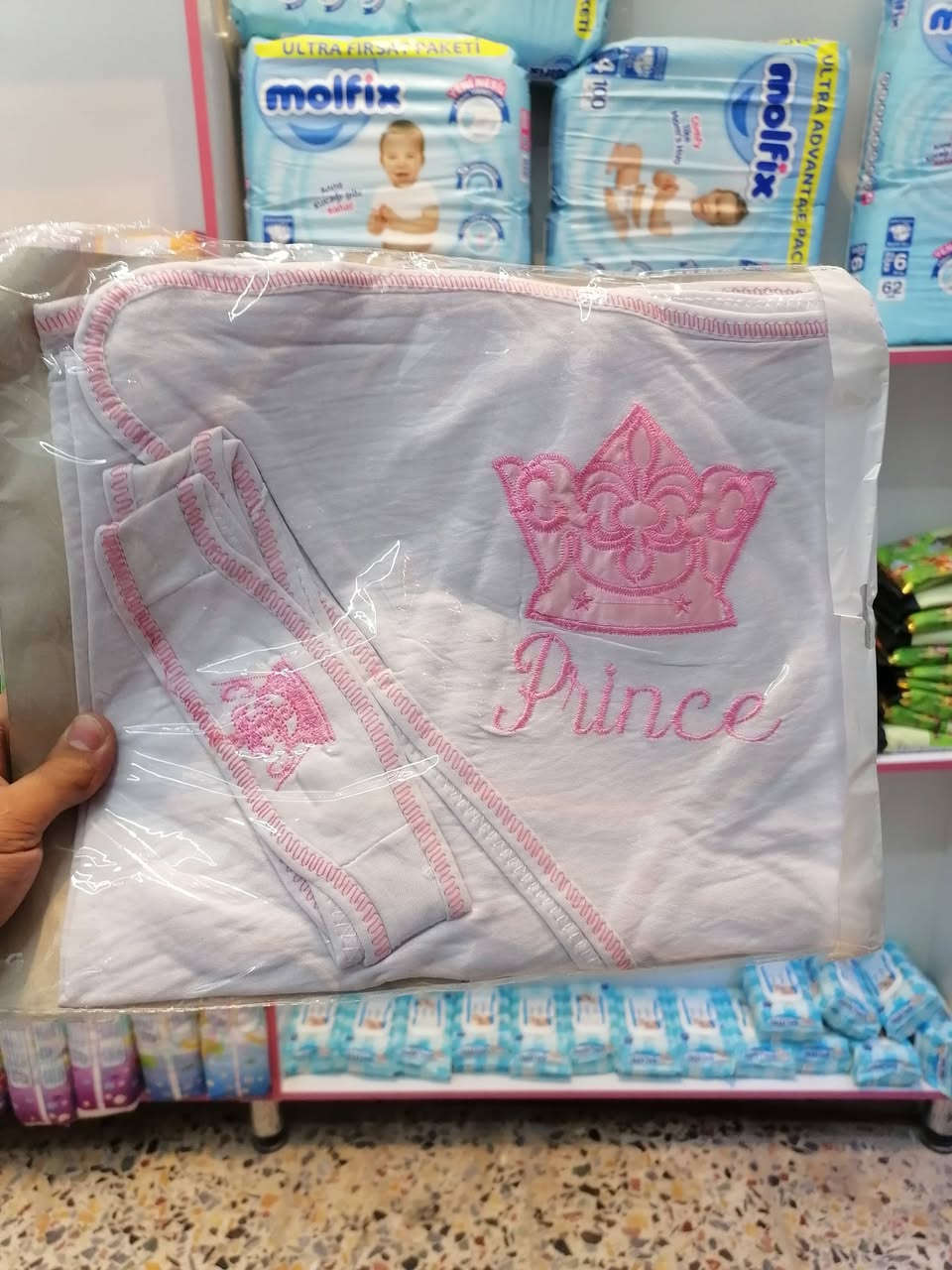 🛍️ تأخرنا عليكم بالطلبات… بس هالمرة راح نفرحكم! ❤️
وصلت دفعة جديدة من مستلزمات حديثي الولادة والأطفال 👶🏻✨
👕 تراكات بهاري لحديثي الولادة ولعدة أشهر
🧸 سيت تراك 4 قطع: تراك كامل + كلاو + صدرية
🌼أوفر مخمل بكوالتي جداً عالي 
🍄جنطة العنايه بالطفل تجي 5 قطع 
👗 أثواب بناتي وولادي ردان بهاري
🍂برنص عادي وسوبر بخامة قطن 100%
👶 حضينة وگماط بـ3 فئات: عادي، وسط، وسوبر كوالتي
🩳 شورت الطفل بعد الحفاظة — مثل ما طلبتوا 😅
🎀 عصابات أطفال مفرد
🍼 فرشة ممه طبية + حلمات وممات AVEAT بجميع
الأحجام
🍼 ملهايات طبية بألوان وموديلات تخبل
🍼 ممه گزاز حديثي الولادة FISH

وهذا مو كلشي! 😍 هواي شغلات جديدة ومتوفرة داخل بيت الطفل.
📍 موقعنا: سبع البور، شارع السوداني، مقابل أفران الحيدرة، مجاور أبو حيدر للمواد الإنشائية.
🚚 التوصيل متوفر ومجاني!
📸 شفتوا شي عجبكم؟ علّقوا على الصورة ويصلكم السعر والتفاصيل.
📩 للاستفسار راسلونا على صفحة بيت الطفل أو واتساب: ***********
❤️ بيت الطفل… كلشي يحتاجه طفلك بمكان واحد.
