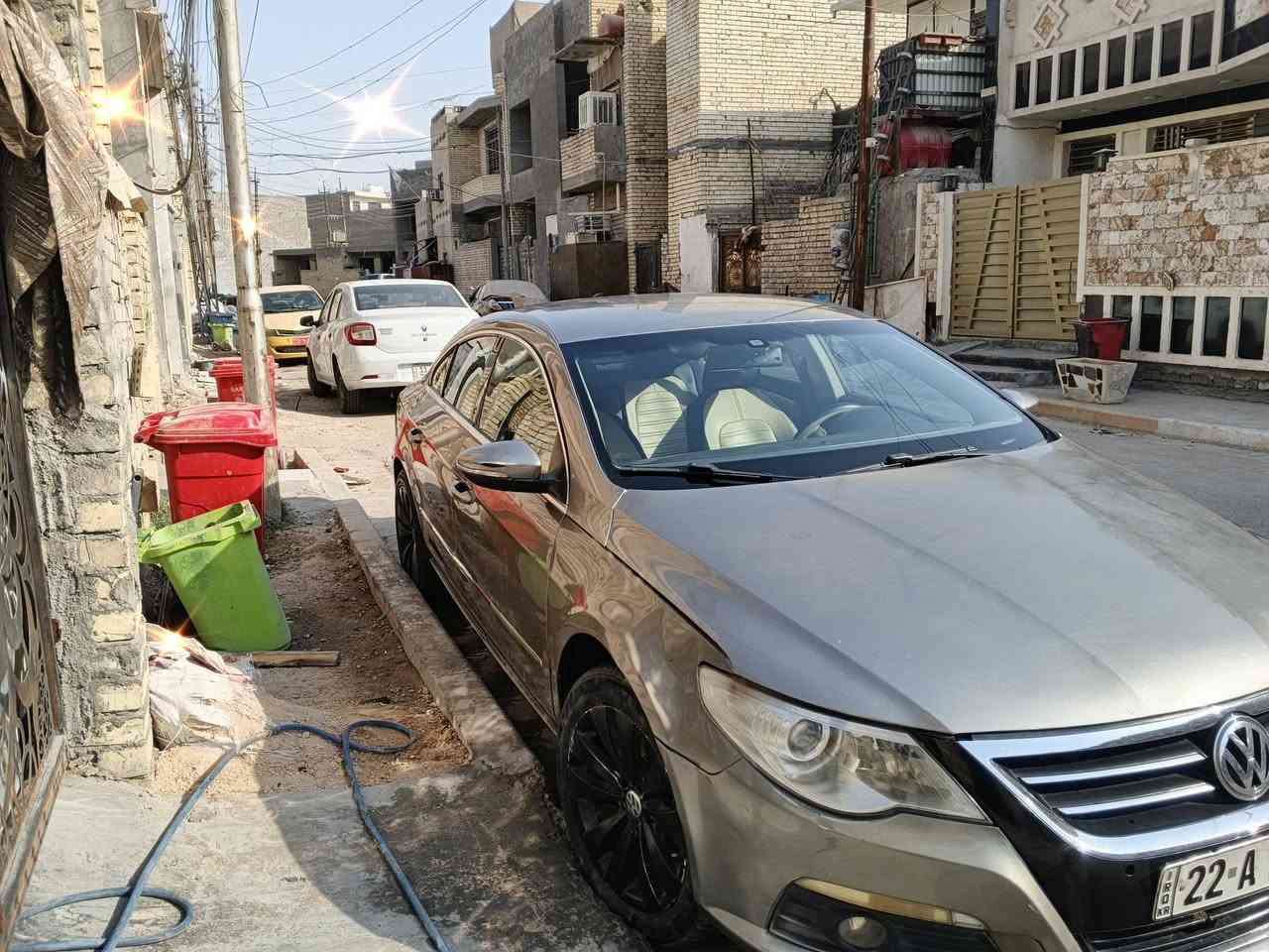 السلام عليكم للبيع او مراوس باصات سي سي موديل 2009 فول مواصفات من عدا الفتحه تبريد ثلج كهربايات شغاله الكير جديد تخم تايرات جديد صدر جديد السيارة لا ضربة وال صبغ فقط صبغ قليل بالبنيد فقط الكور مو زين يرادلها كور السعر50 ورقة وانزل من السعر فلوس الكور مكان بغداد رقم اربيل تريد وكاله او تحويل ***********
