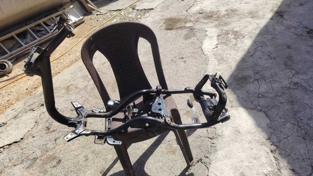 السلام عليكم شاصي ماطور بزون وارد أوربي الشاصي شرط قطره لحيم ما بي ولا فطر ولا بي عواج نضافتو كدام العين السعر 60 بي مجال شي بسيط
