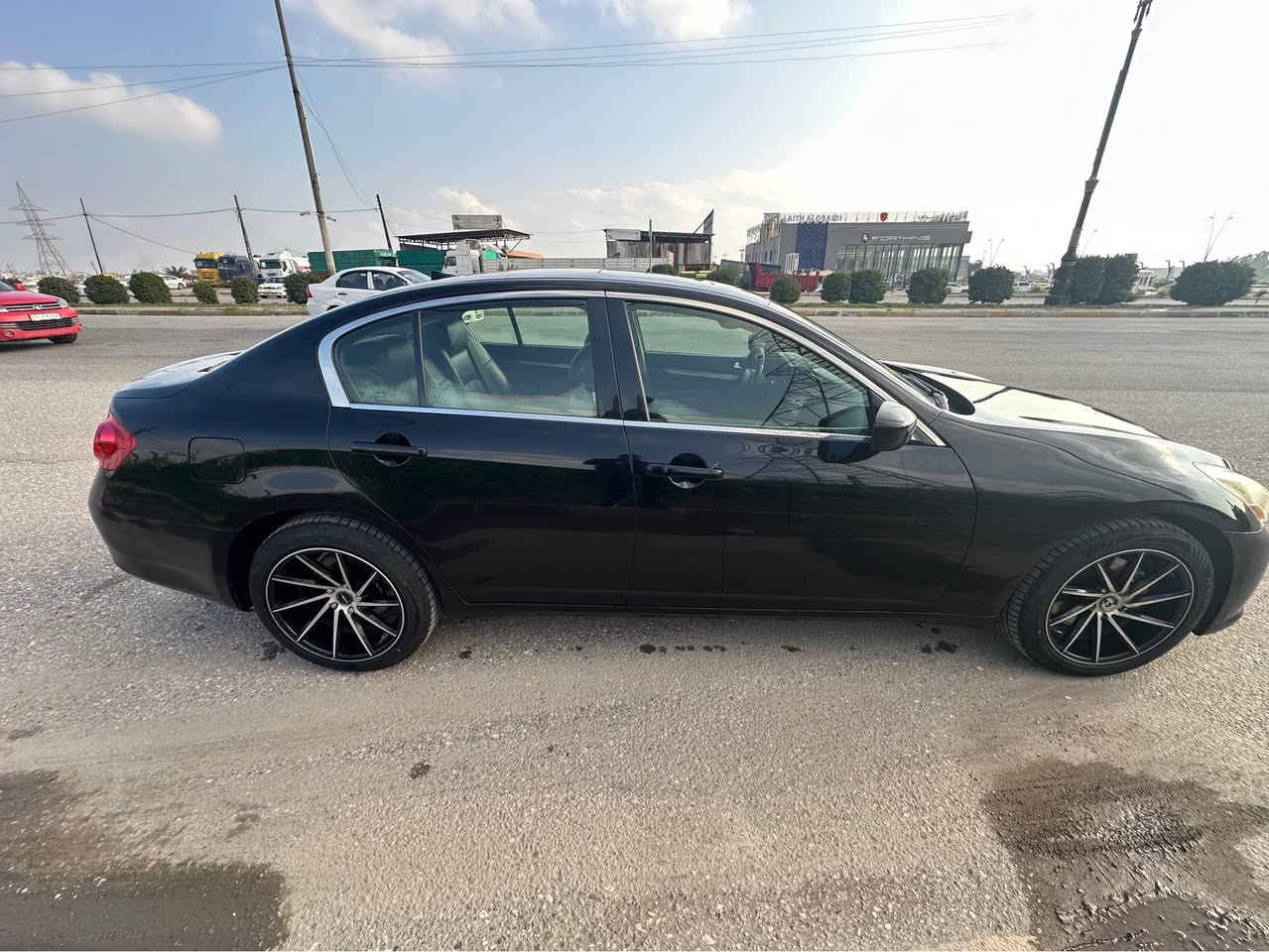 سياره فول مواصفات حادثه غرق ومبدل عقول وضفاير من دعاميه للدعاميه ماشيه ٩٠ الف ميل بيها تعديل جاملغ خلفي على بارد بدون قص او صبغ و اسفل جاملغ الامامي صور موجوده 

سياره مسويله صيانه كامله بلكات اوتو لايت نوزلات مجاول بطاريه تخم تايرات جديد دهن كير دهن بريك بنزات تبديل اكسل امامي جديد ودهن اكسل خلفي وبوش وكاردن صدر جديد مبدل منضومه تبريد راديتر وكمبريسر و مراوح و ماي راديتر يورال 

السياره عليها 

داون بايب

برمجه استخدام يومي جك انجن طافي

ويل فوزن تو سايد ١٨ نظيف بدون تصليح 

منضومه زينون او زوم بيها ضمان سنتين

شاشه obd تعرض كل تفاصيل سياره

نقص السياره تبريد ميشتغل كنترول الكشنات مديشتغل بس ماطور شغال 
سياره باسمي سنويه جديده وهزه جديده ورقم جديد جاهزه للتحويل سعار ٩٠ ورقه وبيها مجال للطيبين عنوان موصل رقم *********** موصل, نينوى
