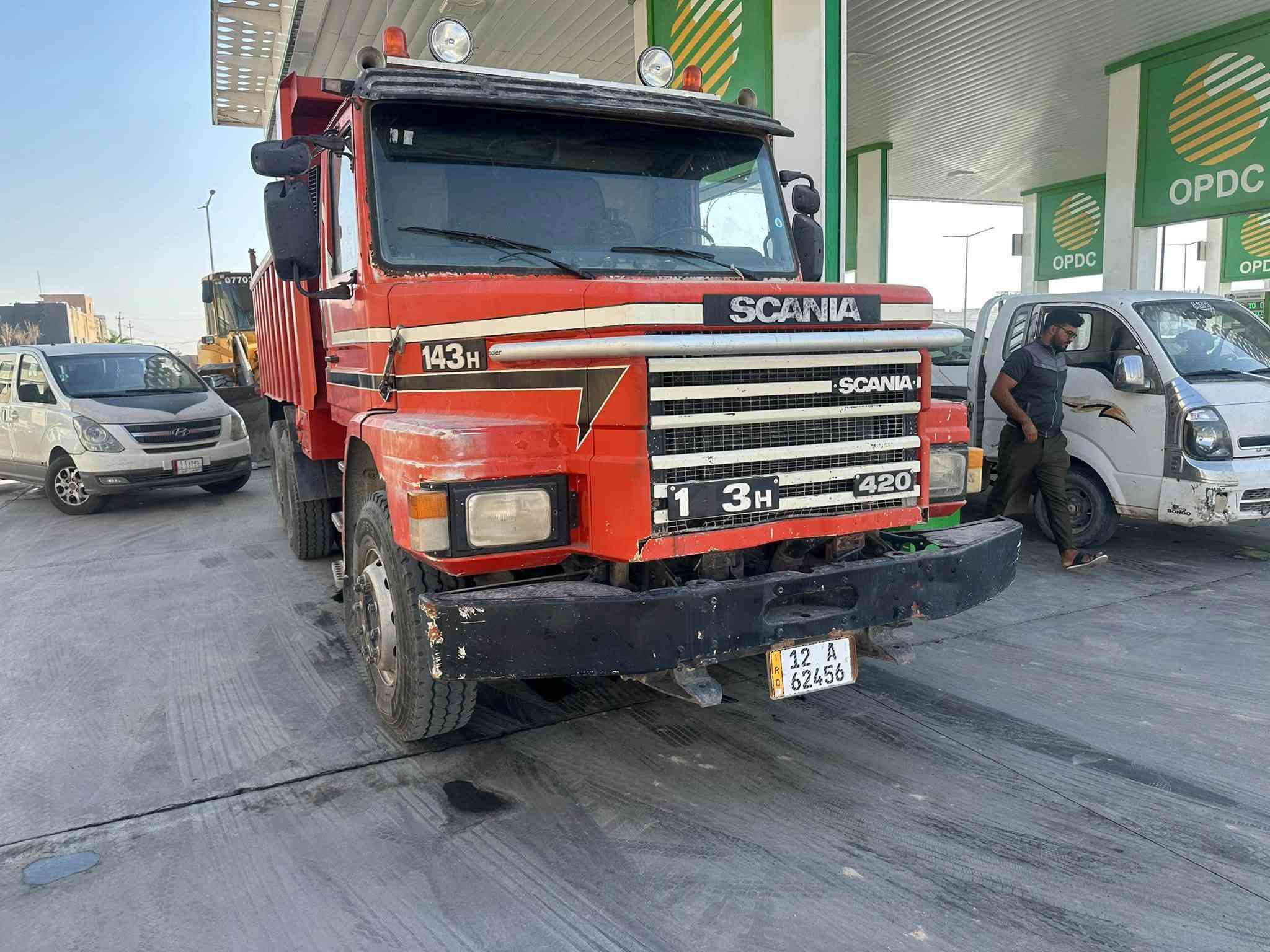 سلام عليكم البيع سكانيه رقم نينوي إنكليزي
موديل ١٩٩٢ محرك 8سلندر سنكل عضلة
تخم تيارات نظيفة 
كيلر مع محرك اكسل شرط جديد
التفاصيل الاتصال على الرقم ***********
مكان السيارة صلاح الدين تكريت
شرط التحويل والغرامات
