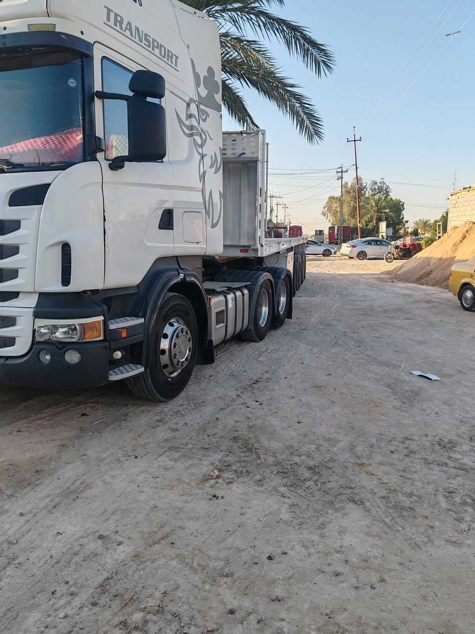 السلام عليكم 
سكانيه بومه 2007 سنكل خلفي مكينه 420
كير 3ب3
عربانه 4دناكير مزوج مربوطه وراها 
سنويه ل 2030 
لسعر 360
***********
***********
