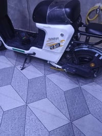 R9 • موديل ٢٠٢٥ • دراجه