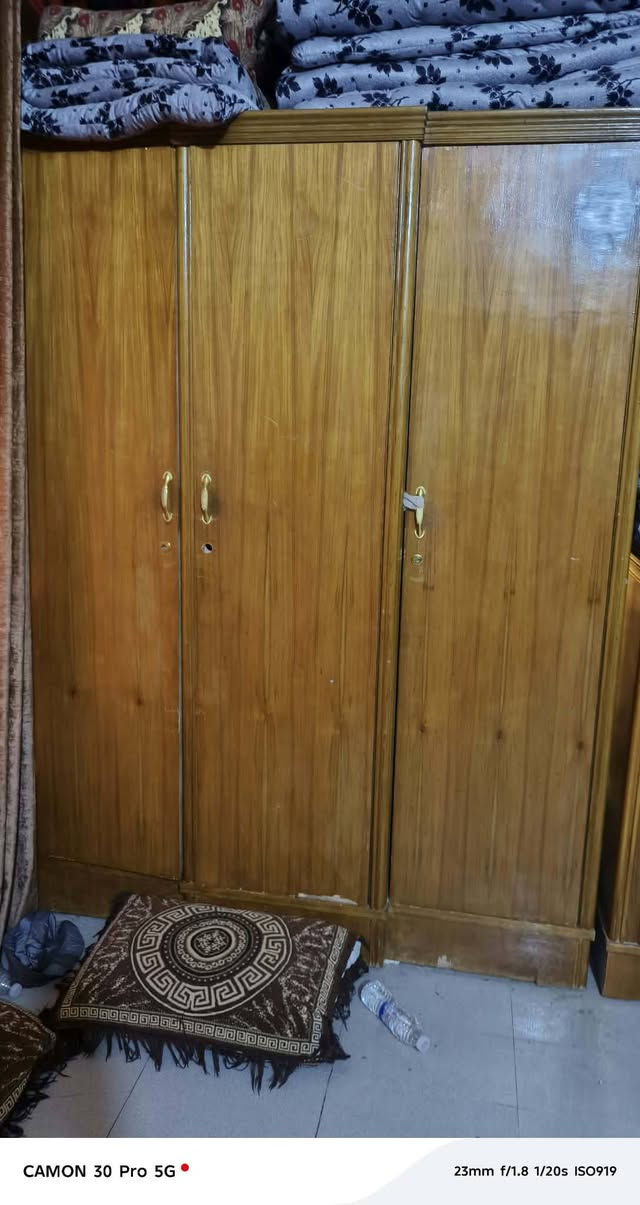 السلام عليكم كنتور للبيع جديد كلش
عوزهه بس اقفاله للبيبان سعر 200 وبيه مجال

قضاء القاسم ع ***********

نص مكتوب في الصور:
- CAMON 30 Pro 5G 23mm f/1.8 1/20s ISO853
- CAMON 30 Pro 5G 23mm f/1.8 1/20s ISO919