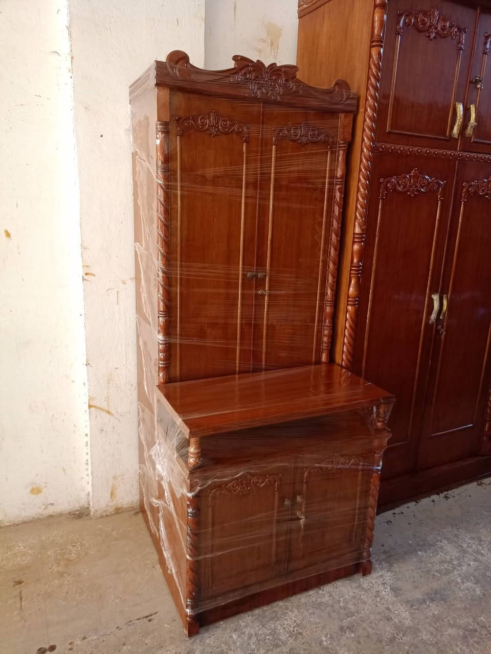 غرفة نوم عراقي مستخدم اخو الجديد وباسعار مناسبة شغل درجة اولى مرتب ضهر جرجوبة توصا احطاطة صاج خارج داخل 
السعر 850 وبيها مجال للطيبين 
رقم الهاتف ***********
