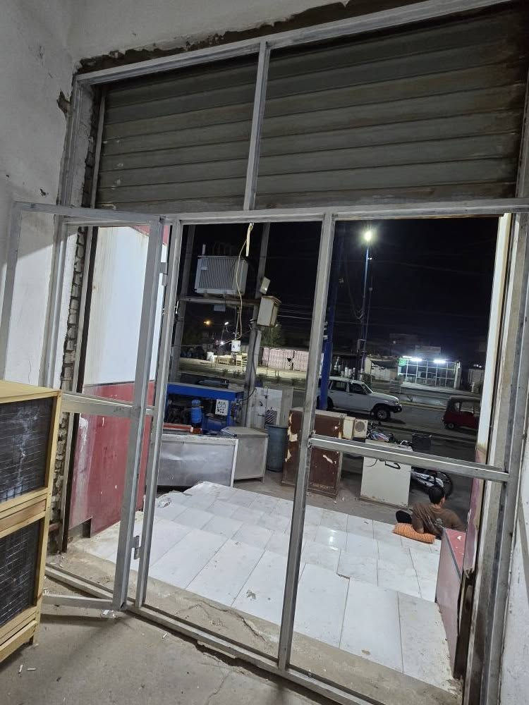 اغراض محل للبيع  *********** عمارة, ميسان
