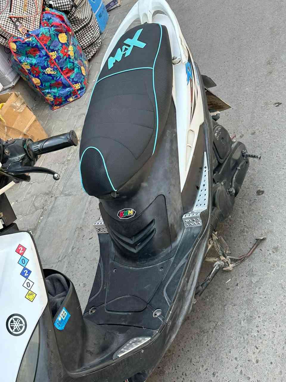 سلام عليكم ماكس عدله للبيع مامفتوحه دراجه مابيها اي نقص صالنصه رياضي وياله جدد كفر اربع ولفات سعر 700 وبيها مجال قليل حك الجيه مامتواجد عل الفيس ***********واتساب فقط!
