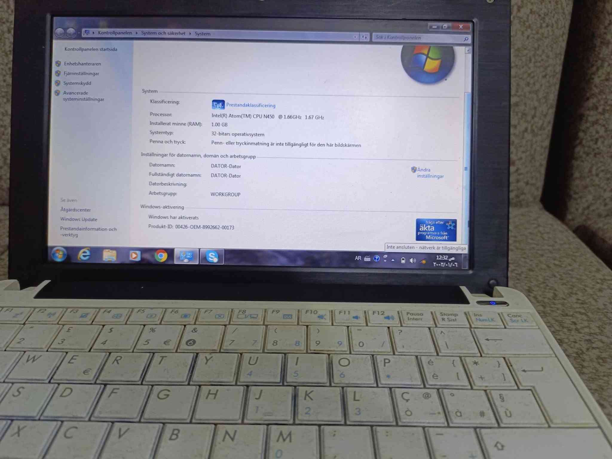 لابتوب اسوز حجم  زغير  بيها شاحنه  مواصفاتها موجودة بصور  سعرها ٨٠ مكان بغداد

نص مكتوب في الصور:
- Kontrollpanelen System och säkerhet System
- Sök i Kontrollpanelen
- startssida
- Visa standardinformation om datorn
- Windows-utgåva
- Windows 7 Ultimate
- Copyright 2009 Microsoft Corporation. Med ensamrätt.
- System
- Klassificering:
- Prestandaklassificering
- Processor:
- Intel(R) Atom(TM) CPU N450 @ 1.66GHz 1.67 GHz
- Installerat minne (RAM):
- 1.00 GB
- Systemtyp:
- 32-bitars operativsystem
- Penna och tryck:
- Penn- eller tryckinmatning är inte tillgängligt för den här bildskärmen
- Inställningar för datornamn, domän och arbetsgrupp
- Datornamn:
- DATOR-Dator
- Ändra
- inställningar
- Fullständigt datornamn:
- Datorbeskrivning:
- Arbetsgrupp:
- WORKGROUP
- Inte ansluten - nätverk är tillgängliga
- 12:32 ص
- ٢٠٠٢/٠١/٠٦
- AR