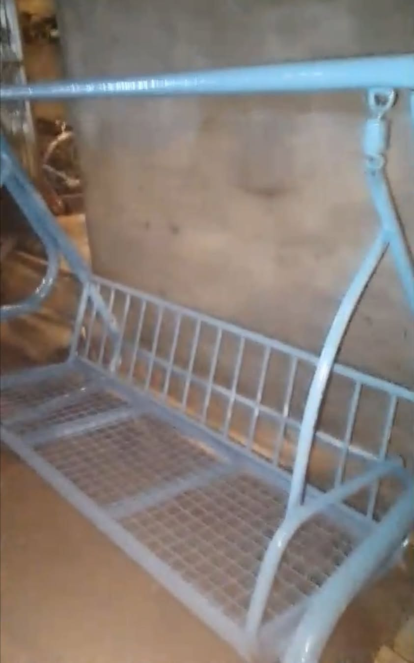 مرجوحه حديد باله كويتي كلش نظيفه سعرها180 حي المهندسين للاستفسار***********
