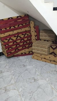 طقم كنب • جلسة • للبيع