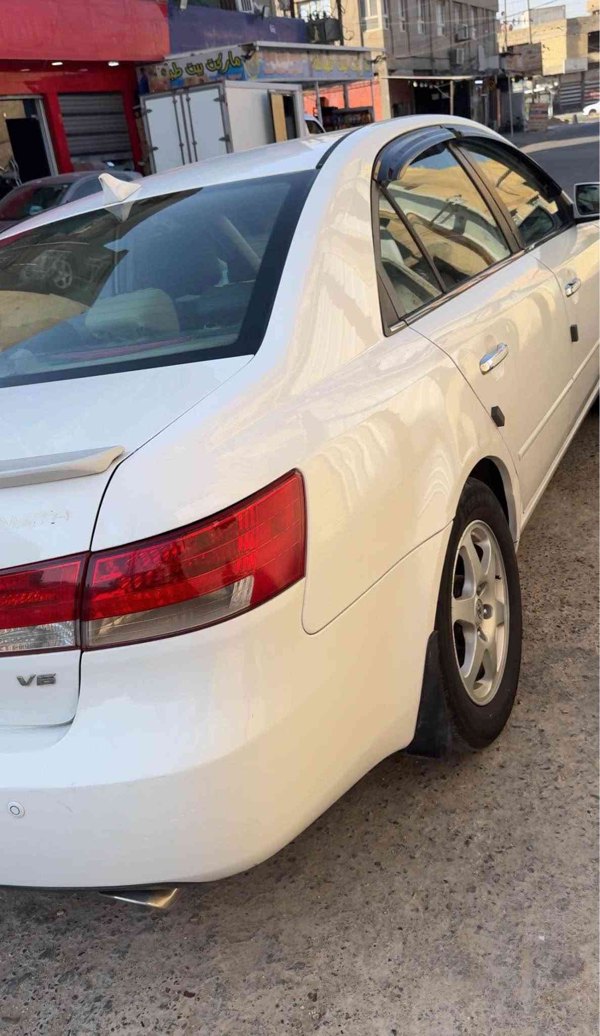 سوناتا 2006 خليجي محرك 3300 (6سلندر)
كير محرك بشرط مناقصها اي شي منضومة تبريد من ال الالف للياء جديده لوك بالباكيت ( تبريد ثلاجه) تايرات جدد حداديه قبل 3 اشهر مبدل الها ادامه كامله من فيت بم ونوزلات وبلكات ومجاول كل سنه اسويلها ادامة . تاخذها وتدعيلي سونار المندلاوي موضح بالصور البارد الي موجود شي بسيط كلش الصبغ الجزء الي بالجنطه جهة الرقم والامامي الجاملغ وشويه من البنيد ربعه ملاون مكاني بغداد السعر 82$ 
*********** واتساب بغداد, العراق
