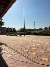 بغداد-جامعة بابل • مطلوب نفرين • سيارة صغيرة مكيفة