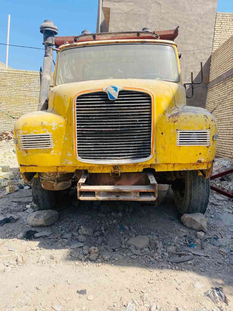 سلام عليكم قماره البيع نضيفه مال مان 8 أوراق وبيعه مجال اتصل ***********
